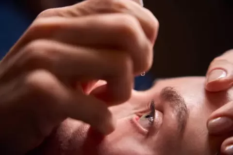 Cataract Surgery – How To Choose The Best Eye Care Center?