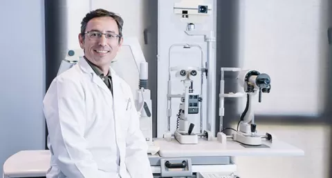 Cataract Surgery – How To Choose The Best Eye Care Center?